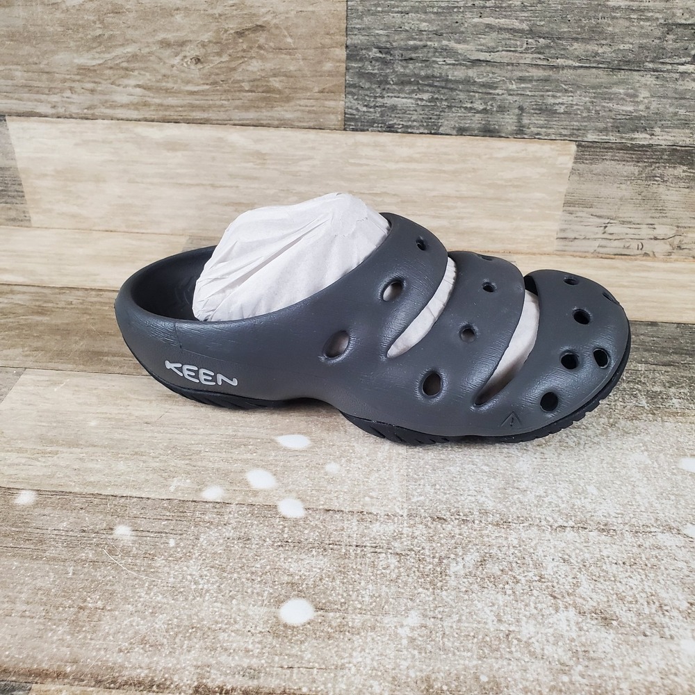 Keen Yogui Womens Clogs Sz 9 Comfort Magnet Black Rubber Slip On Round Toe